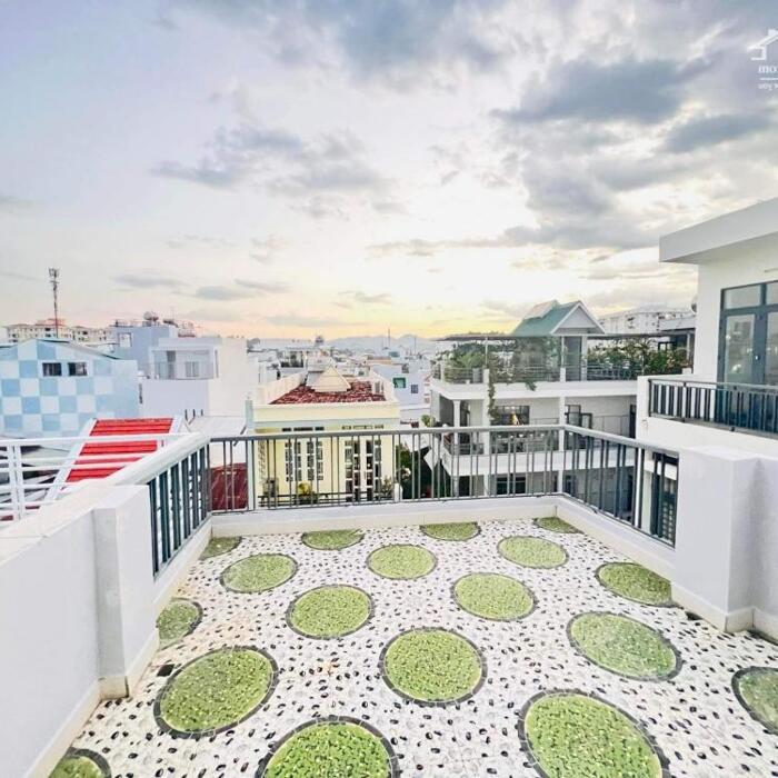 Hình ảnh Nhà 3 tầng 1 tum, 2 mặt tiền hẻm Đồng Nai phường Phước Hải 5