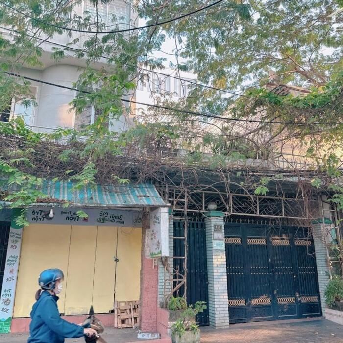 Hình ảnh Nhà 1 lầu đường Dương Quảng Hàm ngay trường học DT 5*20m,10.5 tỷ 1