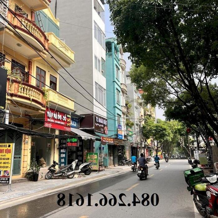Hình ảnh Nhà phố 19/5 nằm trên khu kinh doanh sầm uất gần hồ Văn Quán và phố Chiến Thắng giá 8.8 tỷ 1