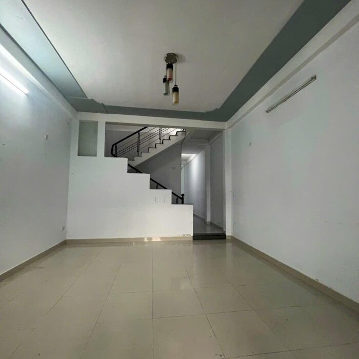Hình ảnh Bán nhà 2 tầng đường 7.5m Diệp Minh Châu - Hoà Xuân 0