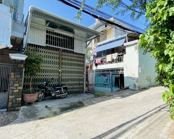 Hình ảnh Chủ kẹt tiền cần bán gấp lô đất có sẳn nhà kho tại hẻm Lê Hồng Phong - Phước Long Tp Nha Trang. 5