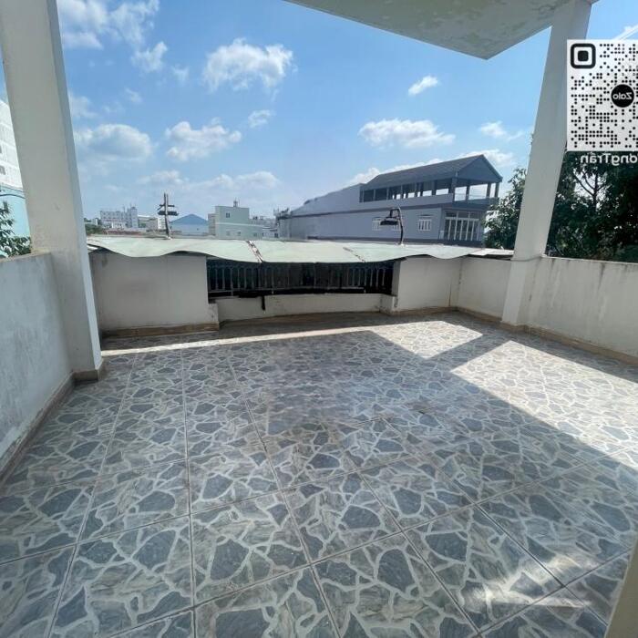 Hình ảnh Cho thuê nhà 3 tầng, 312m2, ngang 5.2m mặt tiền đường Mậu Thân - đoạn ngã 3 Nguyễn Việt Hồng 12