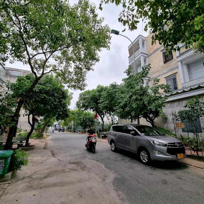 Hình ảnh Bán Nhà Phố KDC Hiệp Thành City, Nguyễn Thị Búp, Quận 12, 7mx20m, 1 hầm 4 lầu, Giá bán: 13 Tỷ 11