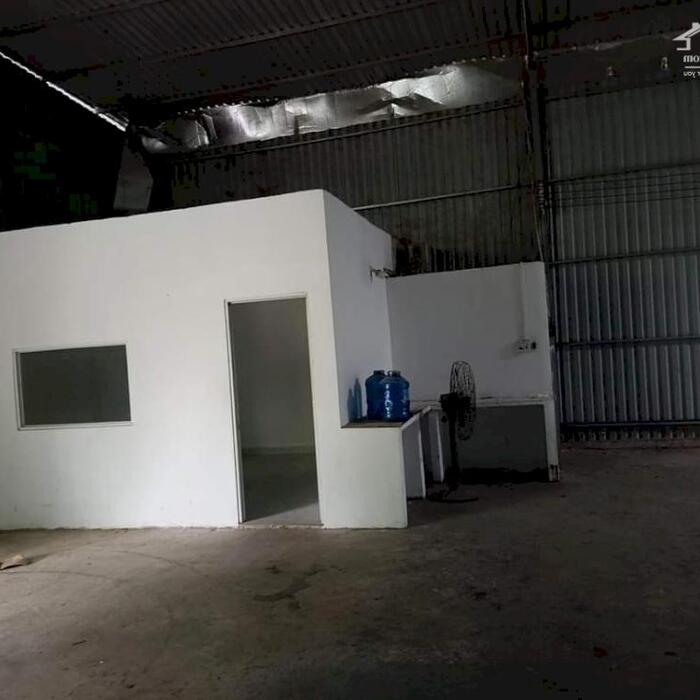 Hình ảnh Cho thuê xưởng dt 200m có điện 3 pha , giá 8tr cho sx đa nghề ở Bình Chuẩn 0