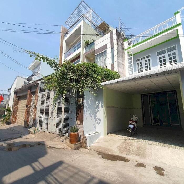 Hình ảnh Bán nhà hẻm ô tô đường Nguyễn Trung Nguyệt Quận 2 Đường thông ô tô tận nhà. 0903034123 0