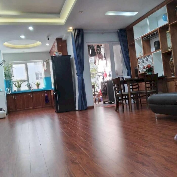 Hình ảnh Chính chủ cần bán căn hộ 2PN rộng 78m, full nội thất mới tinh giá rẻ nhất KDT Thanh Hà Cienco 5 0