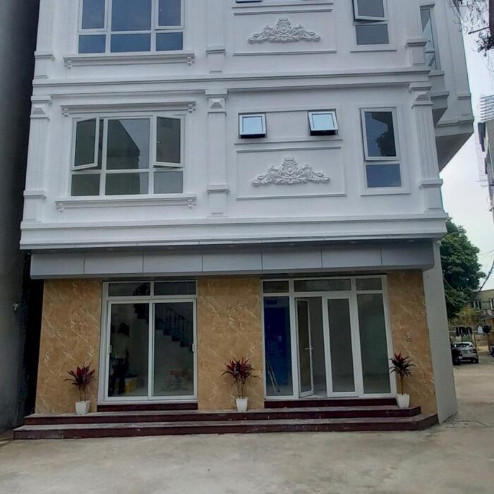 Hình ảnh Chính chủ cần bán gấp nhà 4 tầng, lô góc 2 mặt thoáng tại phố Quang Lãm, Hà Đông, Hà Nội 1