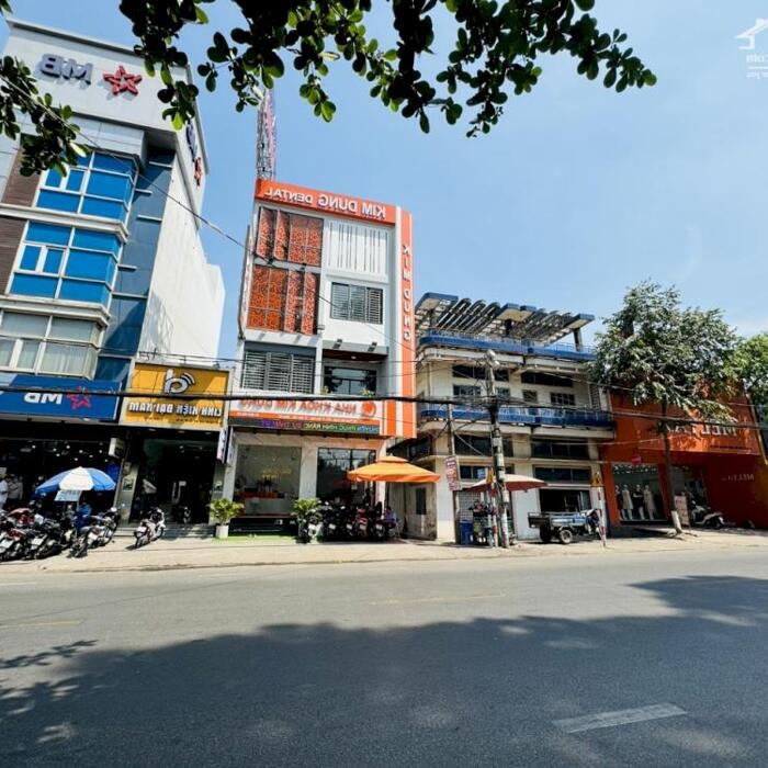 Hình ảnh Bán nhà mặt tiền Phạm Văn Thuận, phường Tam Hiệp, vị trí đắc địa ngay ngã ba Bitis 217m2 giá chỉ 25 tỷ 2