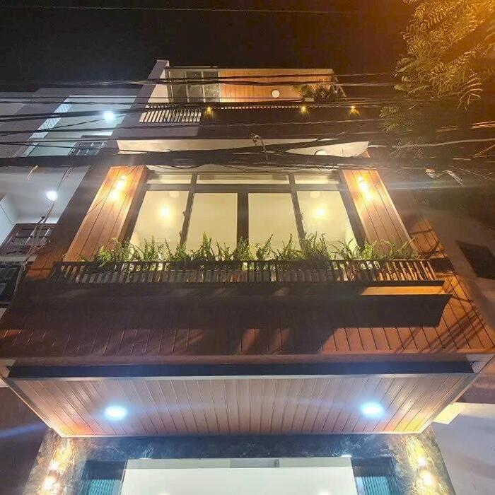 Hình ảnh Bán nhà 3 tầng mặt tiền đường Hồng Bàng . Giá 7.5 Tỷ . 0