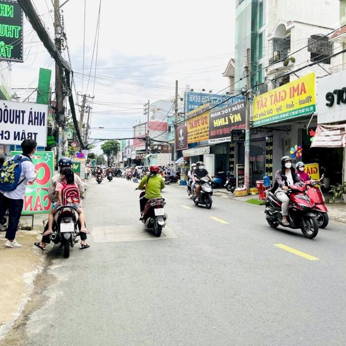 Hình ảnh Mặt tiền đẹp đường Tân Kỳ Tân Quý, gần siêu thị Aeon mall Tân Phú, 4.3mx23m, Q. Tân Phú 1