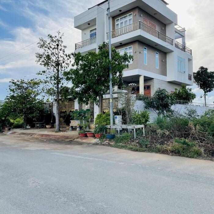 Hình ảnh Bán đất biệt thự tại Dự án KDC Phú Nhuận - Phước Long B, Quận 9, diện tích 270m2 giá 57 Tr/m² 2