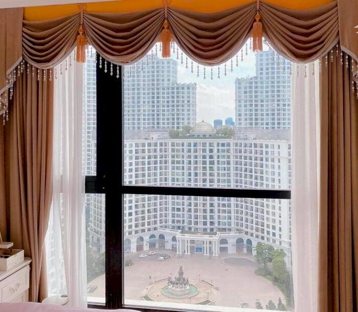 Hình ảnh ROYAL CITY-XOAY VỐN ĐẦU TƯ, CẦN BÁN CĂN GÓC R6, VIEW ÔM TRỌN QUẢNG TRƯỜNG, 3 NGỦ SÁNG, WC CŨNG SÁNG LUÔN 4