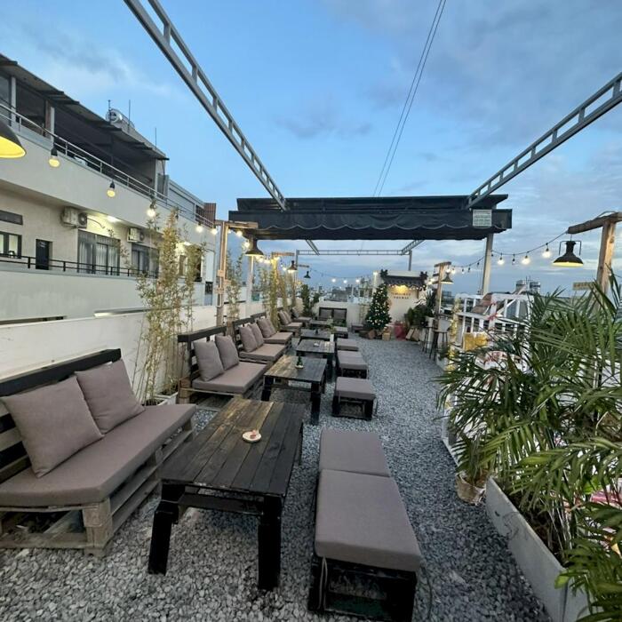 Hình ảnh SANG GẤP QUÁN ROOFTOP ( LẦU 4+LẦU 5) MẶT TIỀN ĐƯỜNG BÀU CÁT 2, PHƯỜNG 12, TÂN BÌNH 12