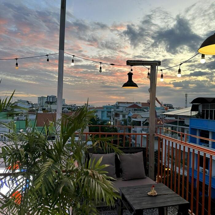 Hình ảnh SANG GẤP QUÁN ROOFTOP ( LẦU 4+LẦU 5) MẶT TIỀN ĐƯỜNG BÀU CÁT 2, PHƯỜNG 12, TÂN BÌNH 9