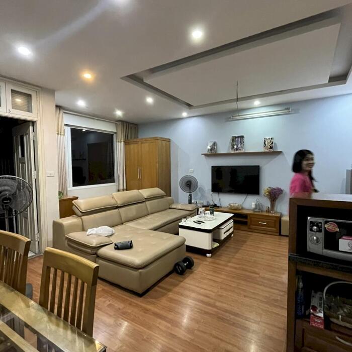 Hình ảnh Cho thuê nhà Nguyễn Xiển 60m2, siêu thoáng giá 28tr/tháng 10