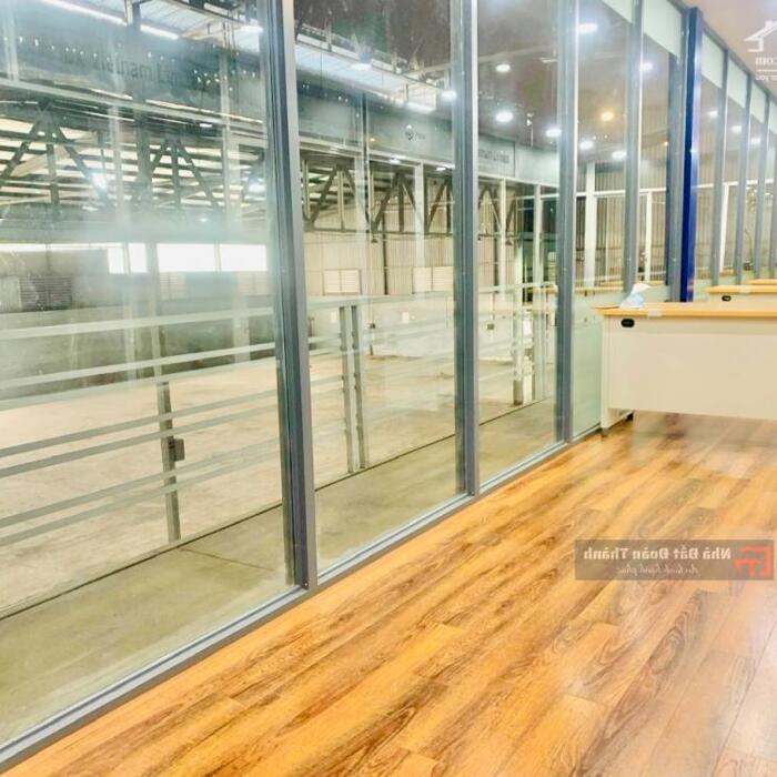 Hình ảnh Cho thuê kho khu vực Hải An 1500m2 và 500m2 văn phòng, có điện 3 pha, PCCC cơ bản 6