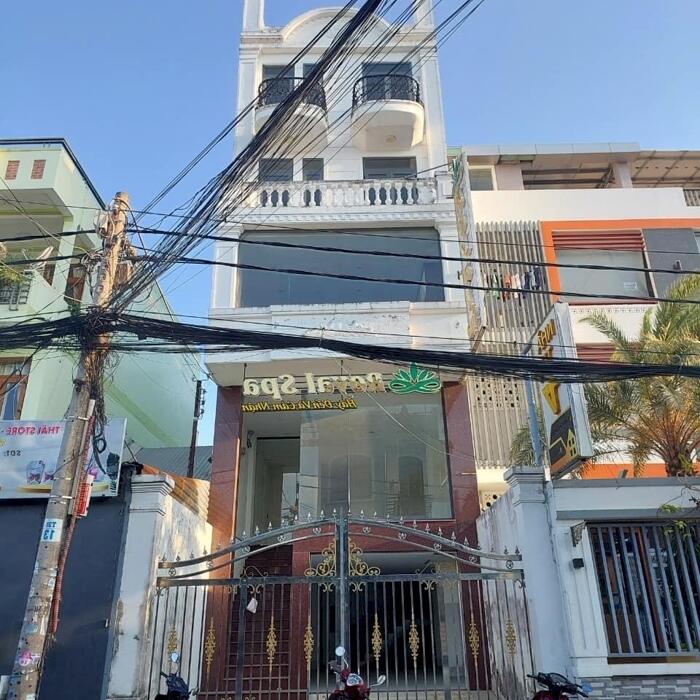 Hình ảnh Nhà 1T4L,Có Hầm xe & Thang Máy, 7 Phòng Cho Thuê Gần Bến Ninh Kiều 0