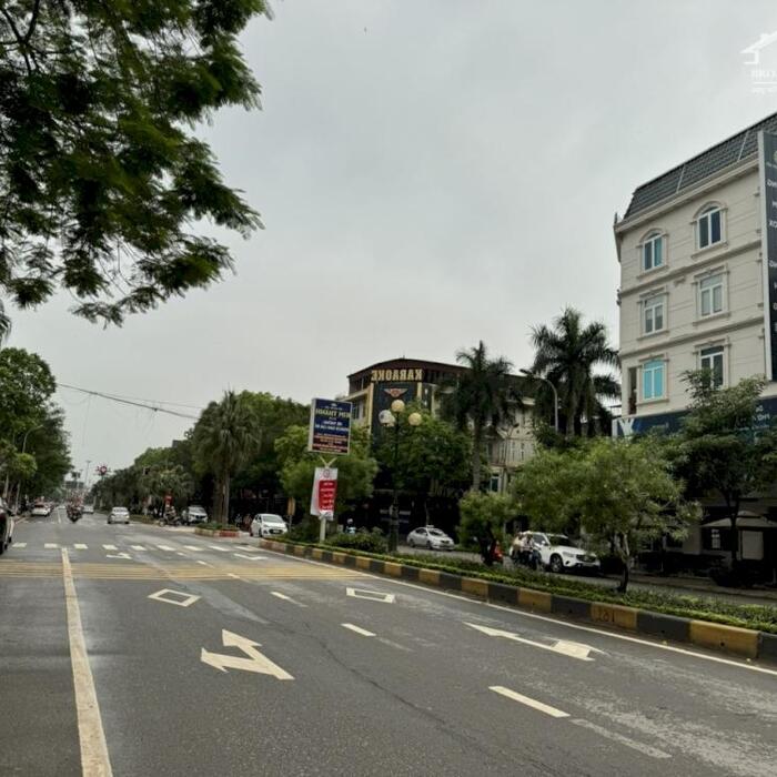 Hình ảnh Bán nhà 2 tầng mặt đường Trần Phú, Liên Bảo đang cho thuê 10tr/tháng_ lh 0987673102 0
