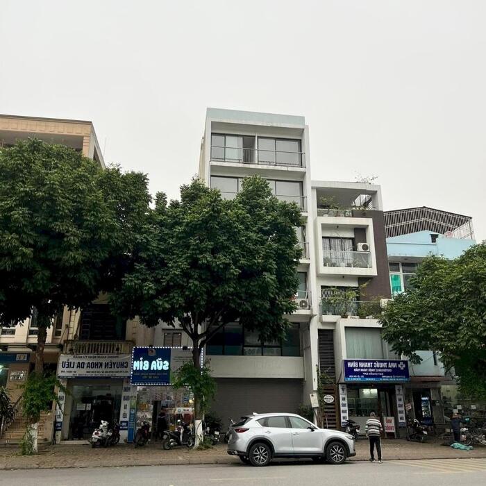 Hình ảnh Bán nhà phố mặt phố Nguyễn Hoàng, 80m2 6 tầng thang máy, kinh doanh tốt, nhỉnh 39 tỷ 0