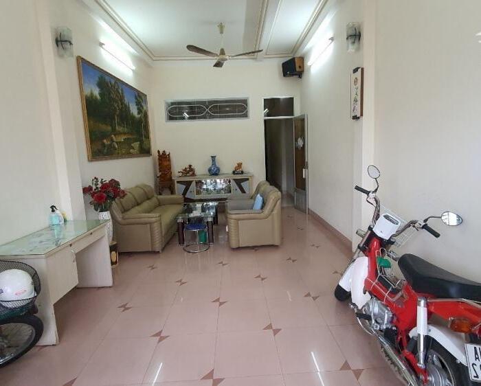 Hình ảnh Bán Nhà 3 tầng Mặt Tiền Kinh Doanh Nguyễn Thị Minh Khai ~ 68m2 gần ngay các khách sạn nhà nghỉ nhà hàng 3