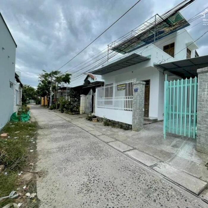 Hình ảnh Bán nhà 2 tầng căn góc 100m2 ngang 8m đường Nhà Nghĩa, Vĩnh Thạnh, Nha Trang 4