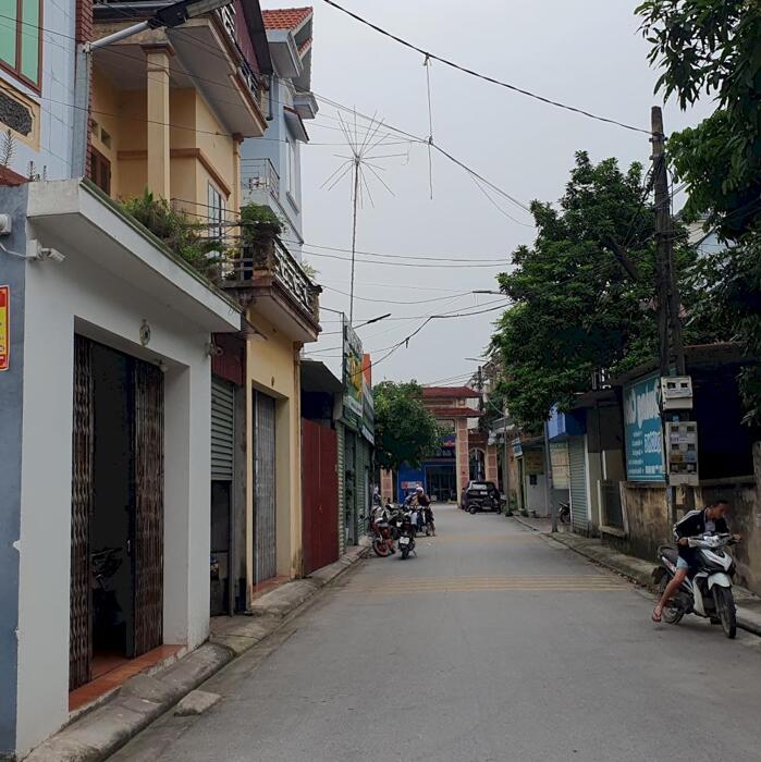 Hình ảnh Bán lô đất đẹp làn 2 phố Nguyễn Văn Cừ, ngay cổng Phú Ninh, thị trấn Gia Bình, Bắc Ninh Vị trí trung tâm 2