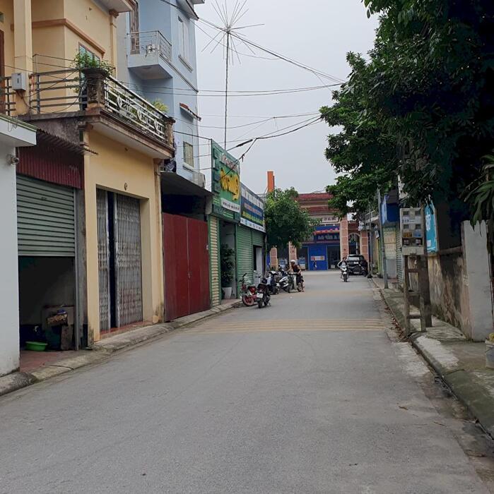 Hình ảnh Bán lô đất đẹp làn 2 phố Nguyễn Văn Cừ, ngay cổng Phú Ninh, thị trấn Gia Bình, Bắc Ninh Vị trí trung tâm 3