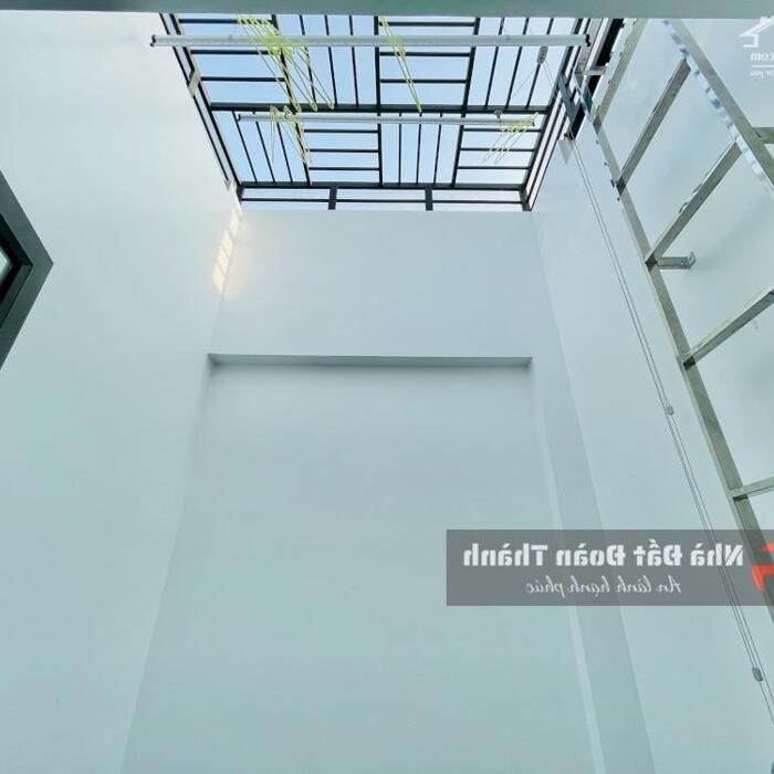 Hình ảnh Nhà 4 tầng độc lập có thang máy tại Đằng Hải 11