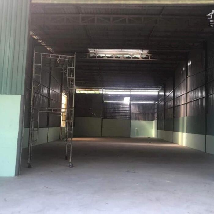 Hình ảnh Mb kho xưởng cho thuê 400m2, 800m2 gầm UB Thạnh Xuân Quận 12 1