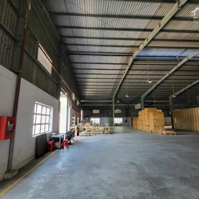 Hình ảnh Cho thuê 1.800m2 XƯỞNG ngay KCN Mỹ Phước Bến cát giấy tờ đầy đủ ,Tiếp đa nghành nghề 0