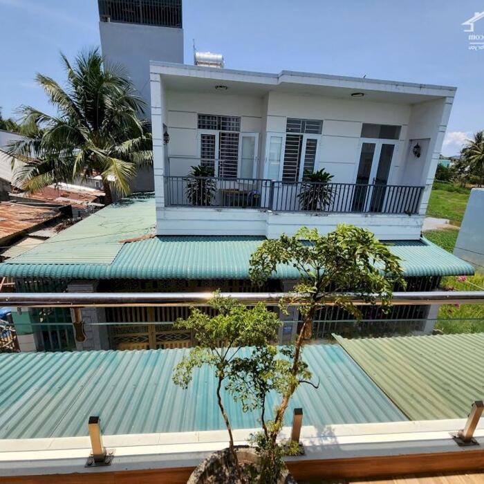 Hình ảnh Bán nhà 3 tầng ngang 10m có sân vườn đường Lương Định Của xã Vĩnh Ngọc gần trường Cao Thắng 2