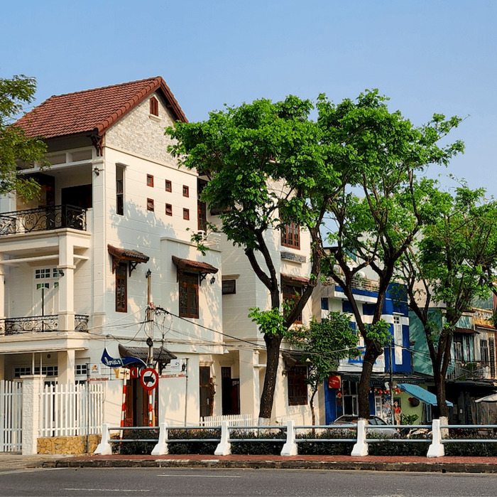 Hình ảnh Cho thuê nguyên căn nhà 3 tầng ngay trung tâm thành phố Đà Nẵng, DTXD 300m2 0