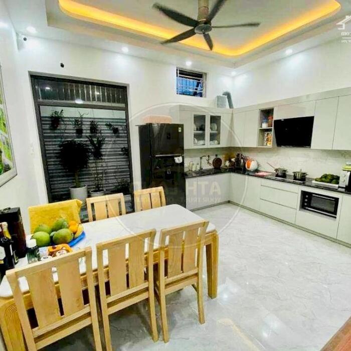 Hình ảnh Cho thuê nhà 4 tầng full đồ xịn sò ở Phương Lưu, thích hợp ở và làm văn phòng. LH: 0989.099.526. 1