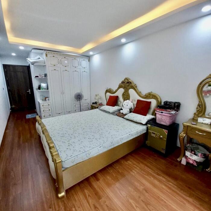 Hình ảnh Chính chủ bán nhà 6 tầng Khương Đình - Thanh Xuân, Sổ 34m2 bán 6,5 tỷ giao dịch ngay 2