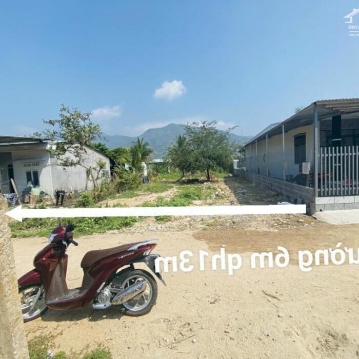 Hình ảnh Bán 2 lô LK Suối Cát - Cam Lâm Diện tích : 145m2 Giá : 778tr/ lô vui lòng liên hệ: 0822211968 trương minh nhật 0