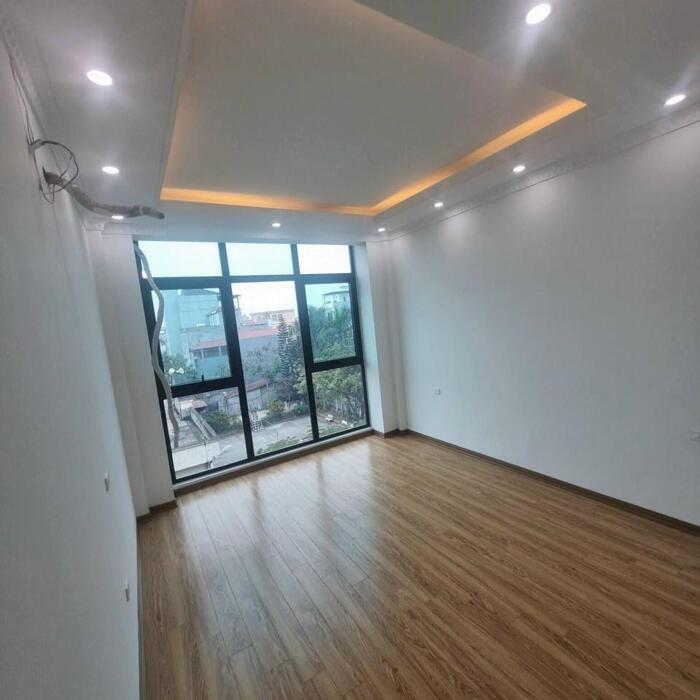 Hình ảnh Bán nhà Phúc Lợi. Gara ô tô, Thang Máy, view thoáng vv, 37m x 5T, 5,5 tỷ. Lh 0965858116. 5