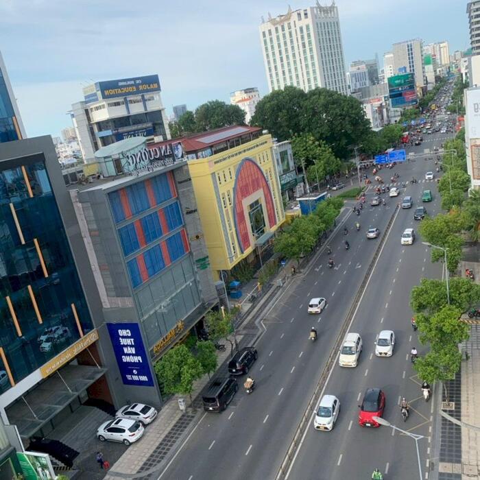 Hình ảnh Bán nhà MT 69/ D2 ( Nguyễn Gia Trí ) ,P.25,BT 9x20 ( CN:180m2 ) 4T giá 31 tỷ 0