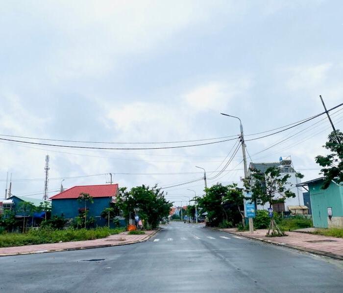 Hình ảnh Quỹ đất trung tâm Quảng Nam cuối cùng ngay sát Hội An, đường 15m, giá chỉ 14,7tr/m2 2