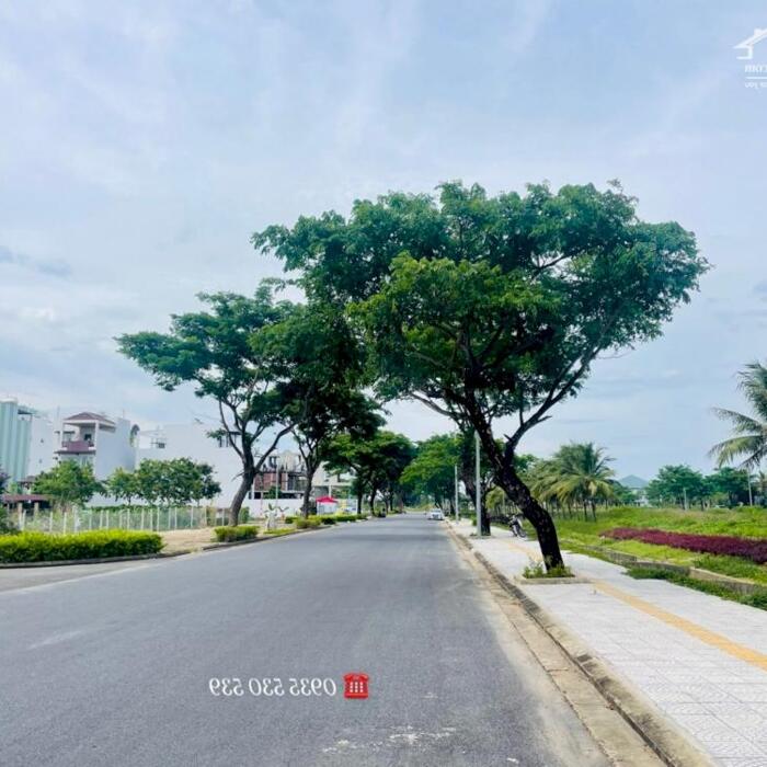 Hình ảnh Bán siêu phẩm Lô Biệt Thự FPT City Đà Nẵng Trục Chính Bắc Nam Đường 9,5m lề 8m , View kênh sinh Thái, Mặt tiền rộng 10m 5