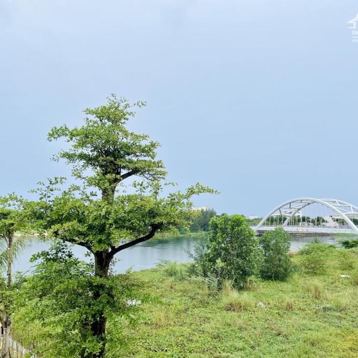 Hình ảnh FPT 102m2 kẹp vệt cây xanh, h. Đông Nam. Giá đầu tư. LH: 0905.31.89.88 3