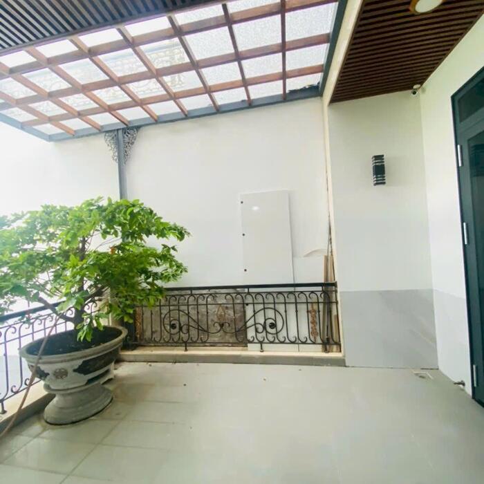 Hình ảnh BÁN NHÀ 2 LẦU & SÂN THƯỢNG (152m2) - KDC NAM LONG 9