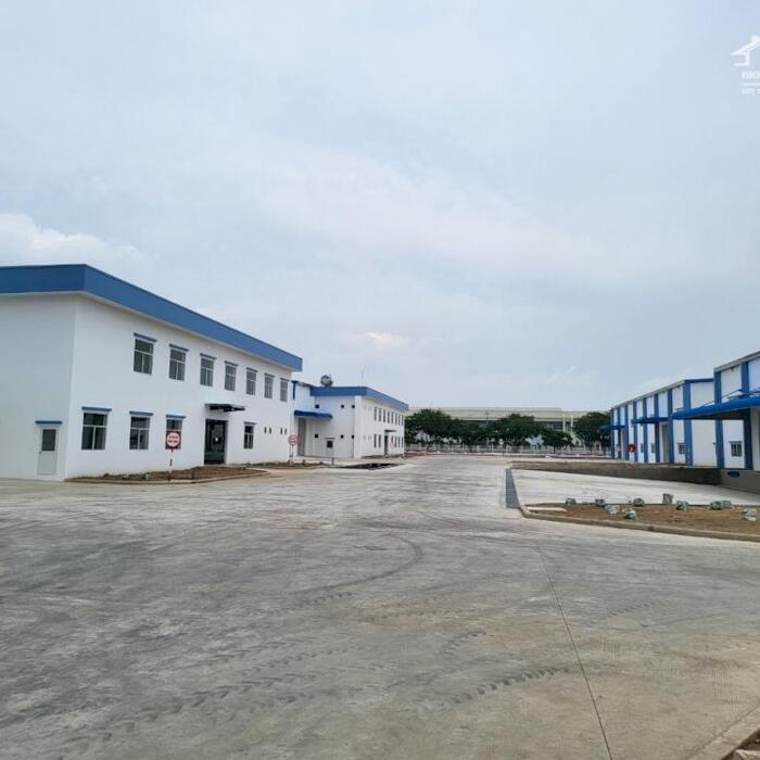 Hình ảnh Cho thuê 3.000m2 - 30.000m2 Kho Xưởng mới trong KCN Bầu Bàng Gía : 3.6 USD/m2 0