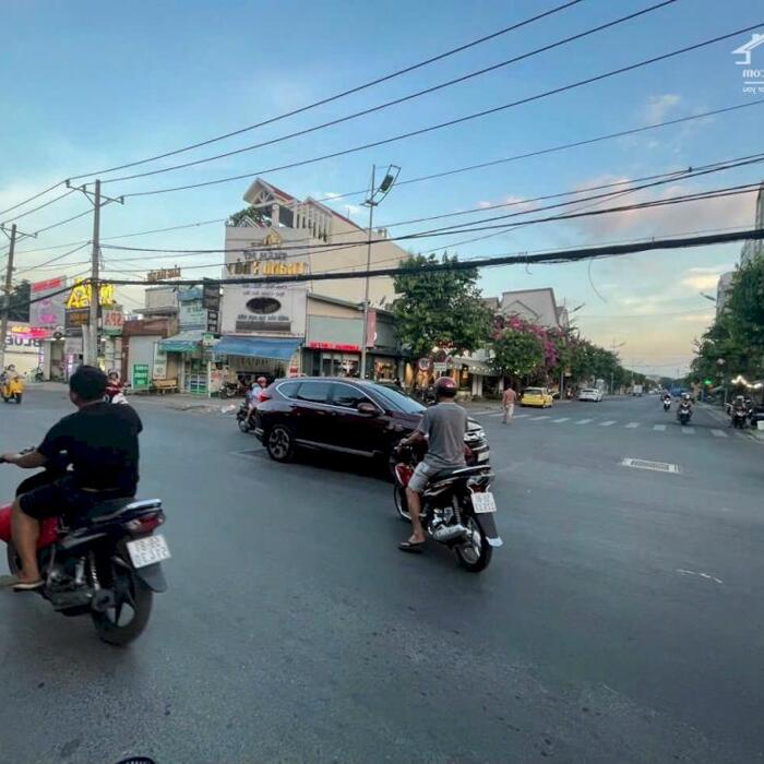 Hình ảnh Bán đất mặt tiền đường Nguyễn Trung Nguyệt Quận 2 cách Nguyễn Duy Trinh 60m ngang 8,3m. Tel. 0903034123 2