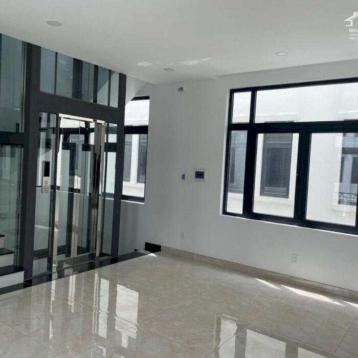 Hình ảnh nhà phố vinhomes quận 9 cho thuê nguyên căn 5 tầng -0903257578 5