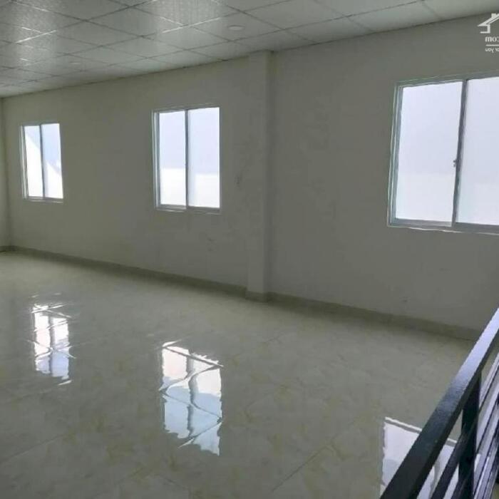 Hình ảnh NHÀ MẶT TIỀN KINH DOANH HƠN 200M2 - NGANG 10M ĐƯỜNG HUỲNH TẤN PHÁT, PHÚ XUÂN, NHÀ BÈ 1