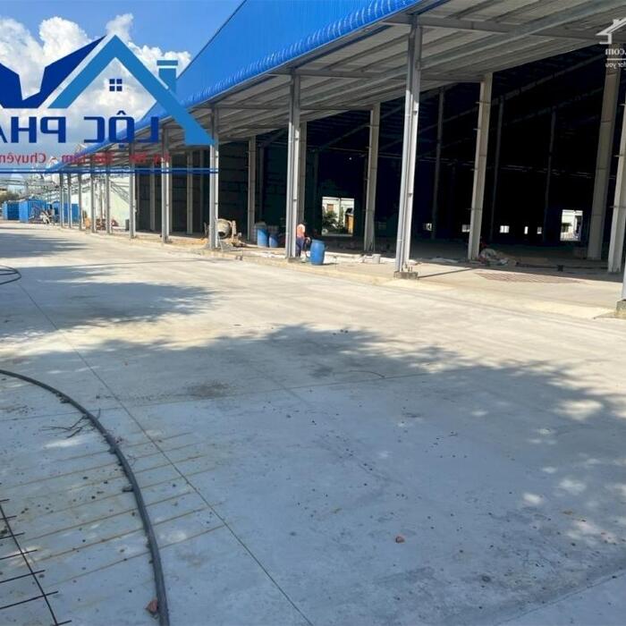 Hình ảnh Cho thuê kho xưởng 4.200m2 giá 180 triệu -Thiện Tân-Vĩnh Cửu-Đồng Nai 0