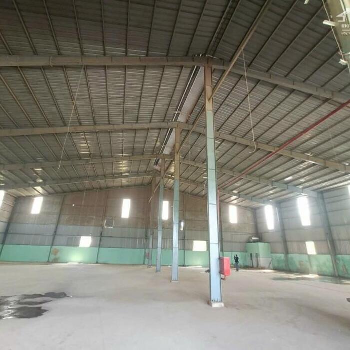 Hình ảnh Cho thuê 2000m2 Xưởng Đẹp Gía : 80 triệu / tháng Tân Uyên Bình Dương 2