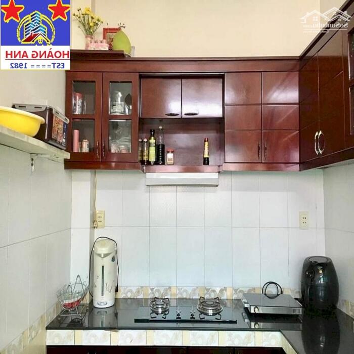 Hình ảnh BÁN NHÀ MẶT PHỐ TẠI PHƯỜNG CÁT LÁI , QUẬN 2 _ 2 TẦNG 3 PN _ 80 m2 ( 4 x 20 ) _ SHR _ Ô TÔ ĐẬU CỬA 6