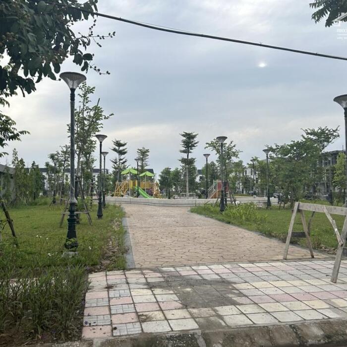 Hình ảnh Căn biệt thự song lập duy nhất HUD Mê Linh view công viên 300m2 - 5x triệu/m2 - xây dựng 447,4m2 4