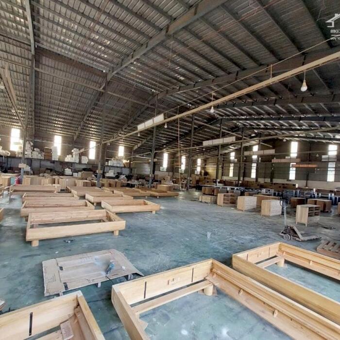 Hình ảnh Cho thuê 2.200m2 Xưởng Tân Uyên Gía : 140 triệu /tháng PCCC tự động , giấy tờ đầy đủ 3